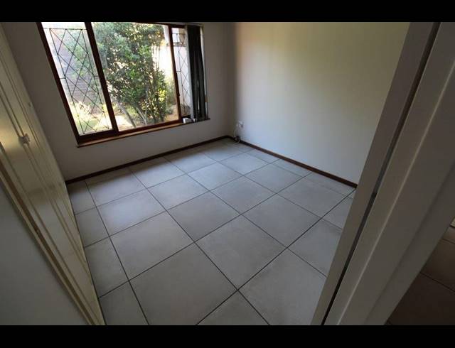 3 BEDROOM TOWNHOUSE TO LET IN HAYFIELDS